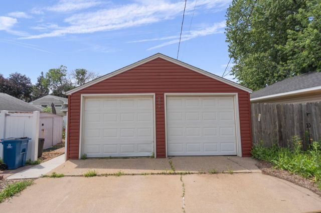 3824 Toledo Avenue N, Robbinsdale, MN 55422