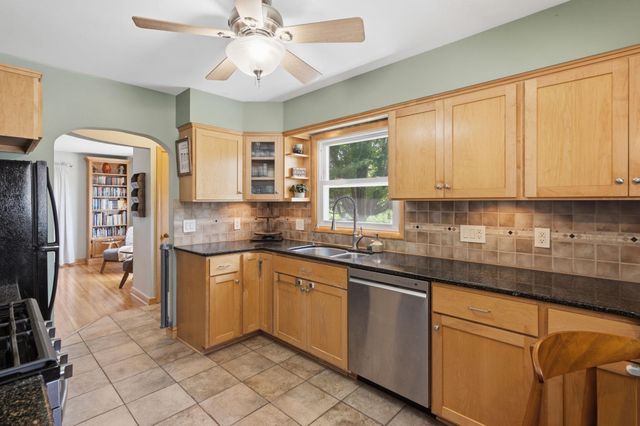 3824 Toledo Avenue N, Robbinsdale, MN 55422