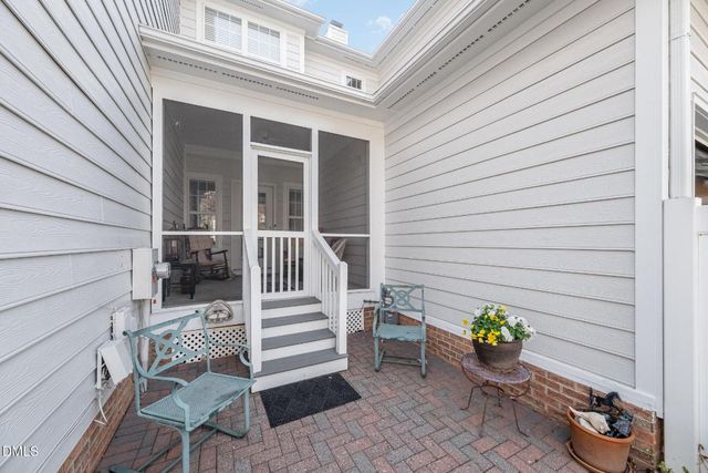 3912 Stags Leap Circle 27, Raleigh, NC 27612