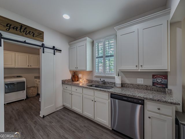 198 Woodlawn Avenue, Winder, GA 30680