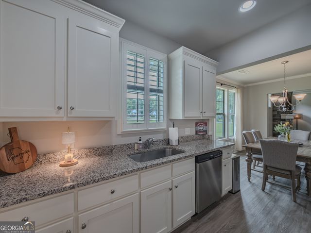 198 Woodlawn Avenue, Winder, GA 30680