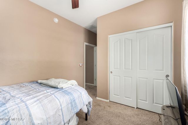 7012 S Red Maids Drive, Tucson, AZ 85756