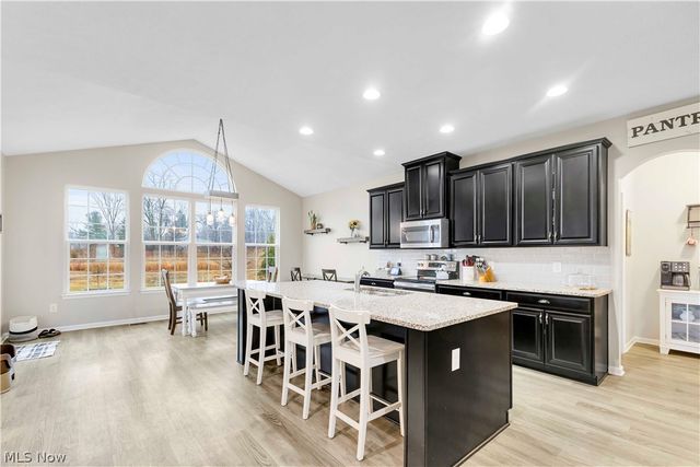 3147 Fairview Drive, Avon, OH 44011