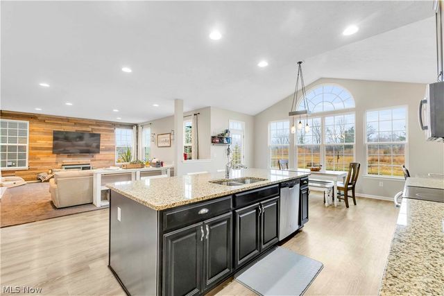 3147 Fairview Drive, Avon, OH 44011