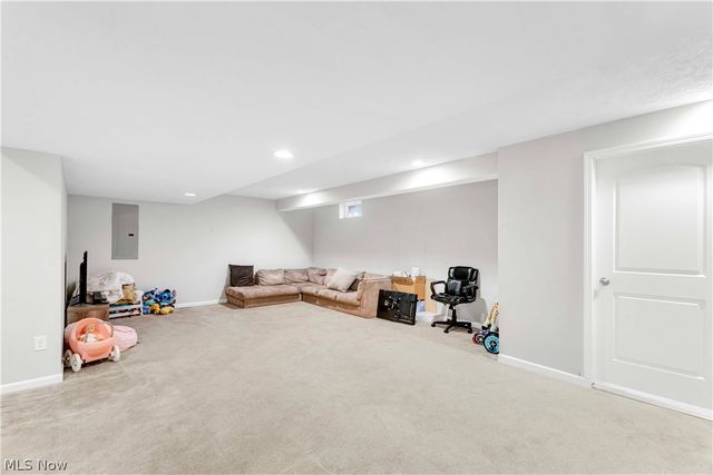 3147 Fairview Drive, Avon, OH 44011