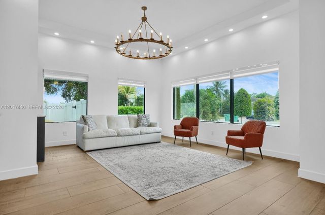 1025 NE 170th Ter, Miami, FL 33162