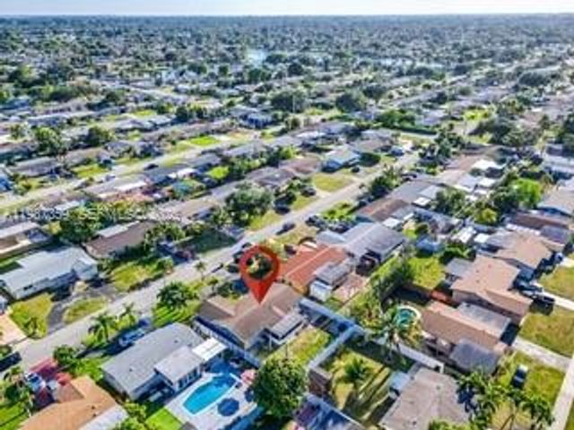 8461 NW 16th St 8461, Pembroke Pines, FL 33024