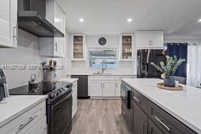 8461 NW 16th St 8461, Pembroke Pines, FL 33024