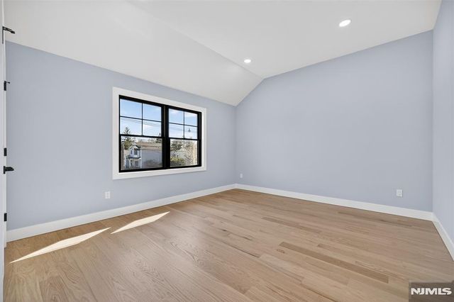 274 Cornwall Road, Glen Rock, NJ 07452