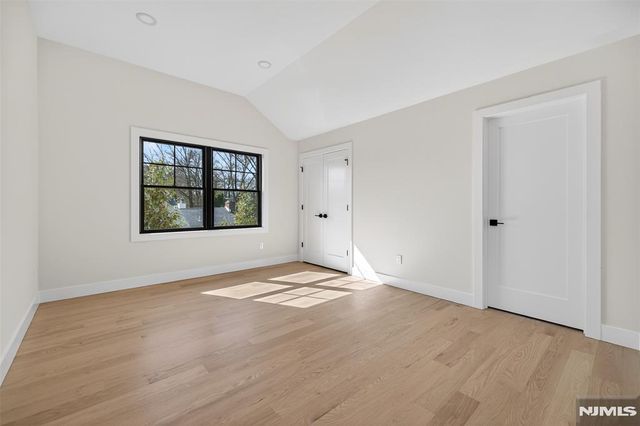 274 Cornwall Road, Glen Rock, NJ 07452