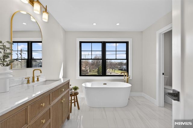 274 Cornwall Road, Glen Rock, NJ 07452