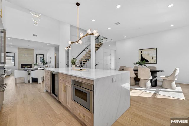 274 Cornwall Road, Glen Rock, NJ 07452