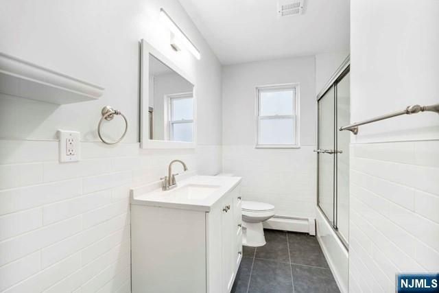 465 5th Street 2, Palisades Park, NJ 07650