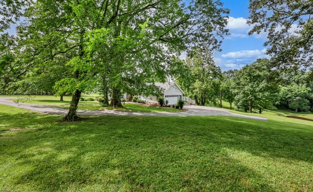 2100 Bearden Rd, Clarksville, TN 37043