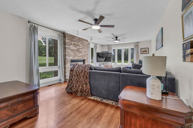 2100 Bearden Rd, Clarksville, TN 37043