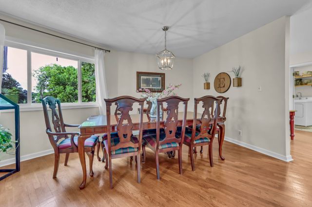 2100 Bearden Rd, Clarksville, TN 37043