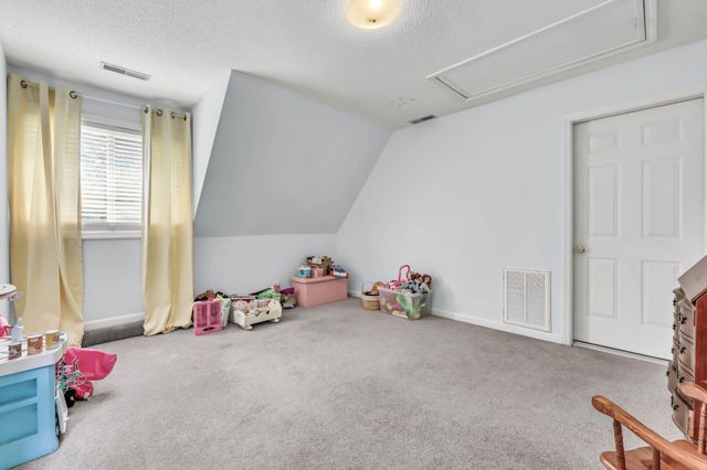 2100 Bearden Rd, Clarksville, TN 37043