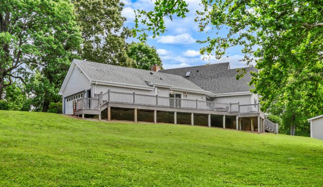 2100 Bearden Rd, Clarksville, TN 37043