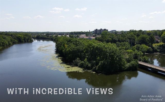6111 Indian Hills Drive, Ypsilanti, MI 48198
