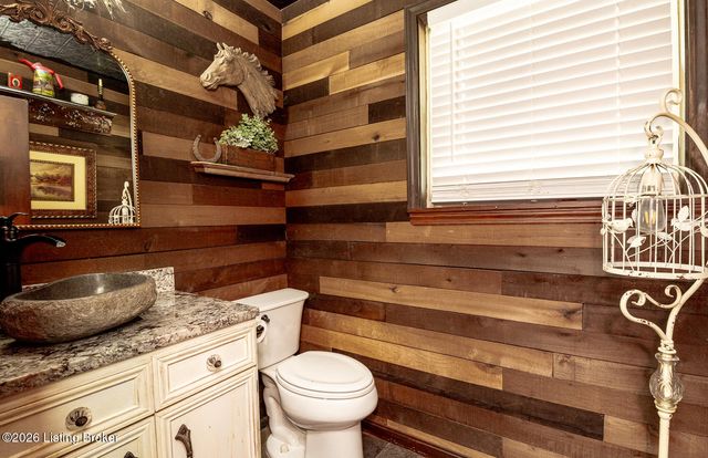 6522 Dunnlea Dr, Pewee Valley, KY 40056