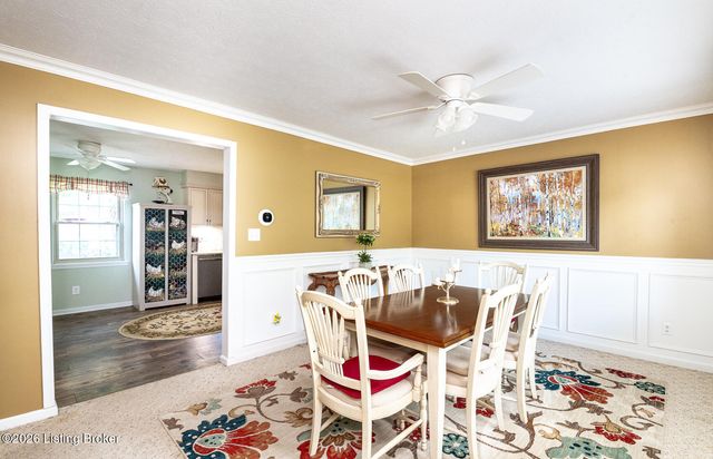6522 Dunnlea Dr, Pewee Valley, KY 40056