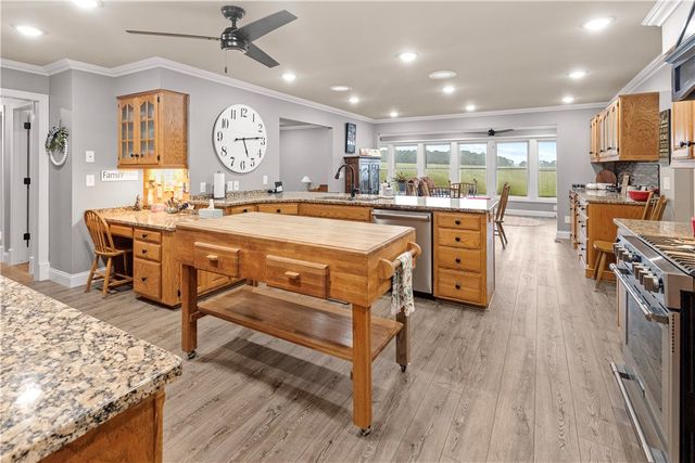 2014 Creekwood Road, Harrison, AR 72601