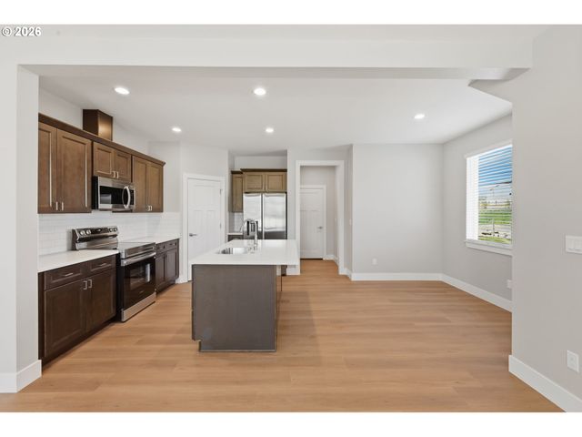 4003 Sw ROYAL Ave, Gresham, OR 97080