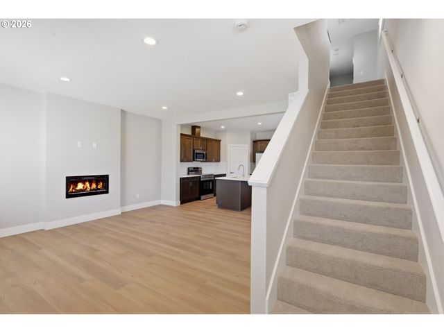 4003 Sw ROYAL Ave, Gresham, OR 97080