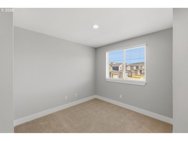 4003 Sw ROYAL Ave, Gresham, OR 97080