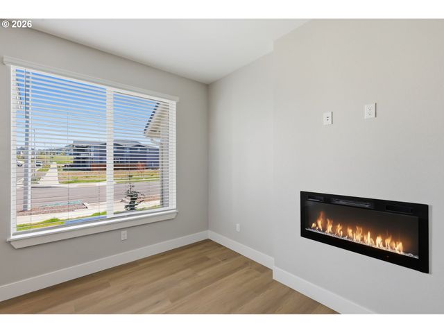 4003 Sw ROYAL Ave, Gresham, OR 97080