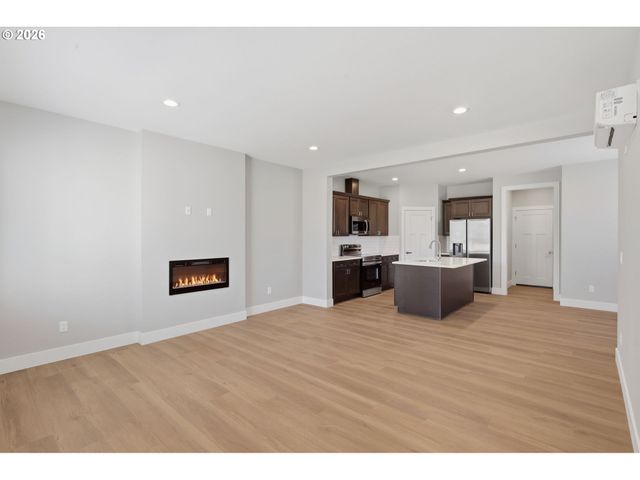 4003 Sw ROYAL Ave, Gresham, OR 97080