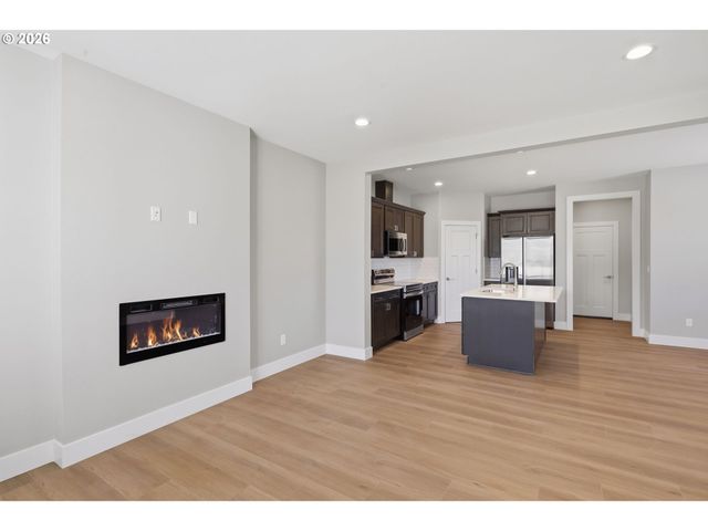 4003 Sw ROYAL Ave, Gresham, OR 97080