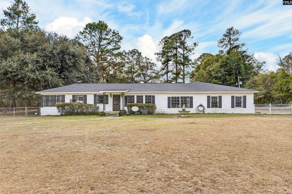 5307 Edisto River Road, Branchville, SC 29432