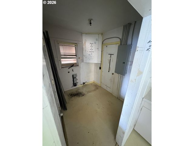 740 14TH St, Springfield, OR 97477