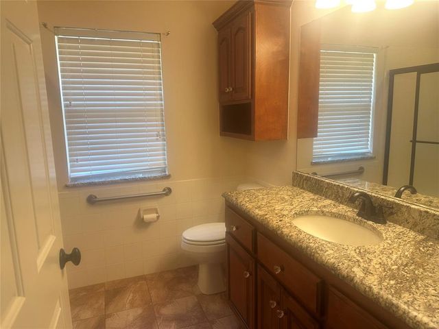 11824 Bellhurst Avenue, Oklahoma City, OK 73162