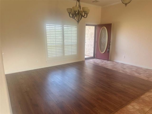 11824 Bellhurst Avenue, Oklahoma City, OK 73162