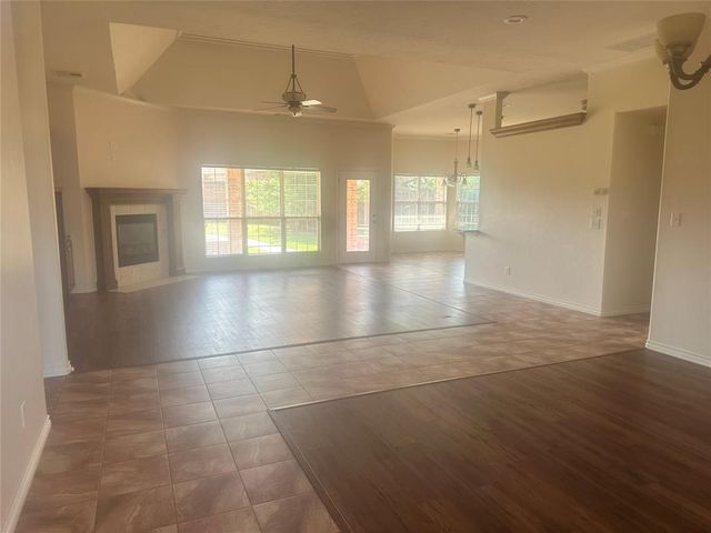 11824 Bellhurst Avenue, Oklahoma City, OK 73162