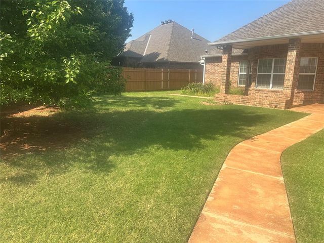 11824 Bellhurst Avenue, Oklahoma City, OK 73162