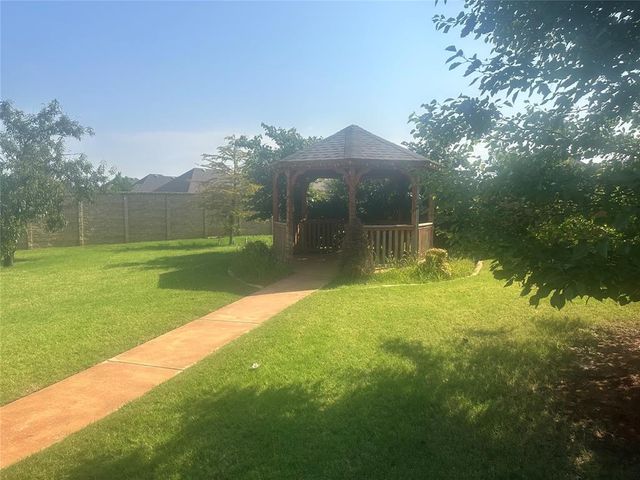 11824 Bellhurst Avenue, Oklahoma City, OK 73162