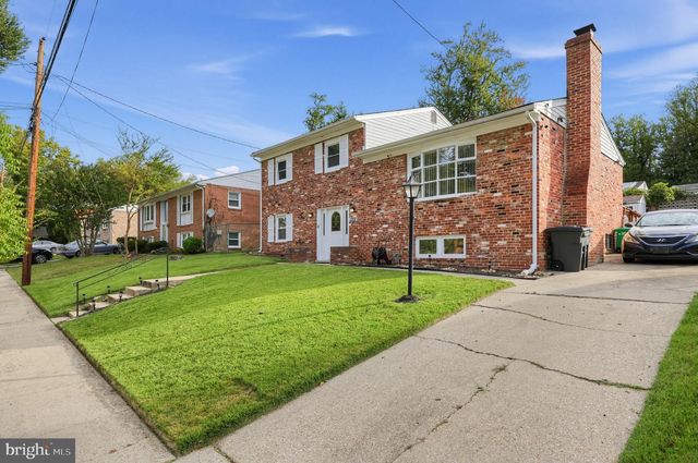 1322 IRON FORGE RD, District Heights, MD 20747