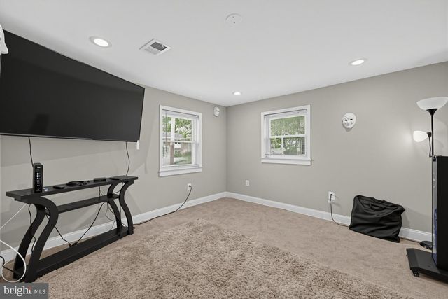1322 IRON FORGE RD, District Heights, MD 20747