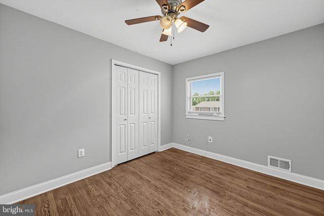 1322 IRON FORGE RD, District Heights, MD 20747