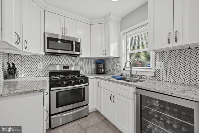 1322 IRON FORGE RD, District Heights, MD 20747