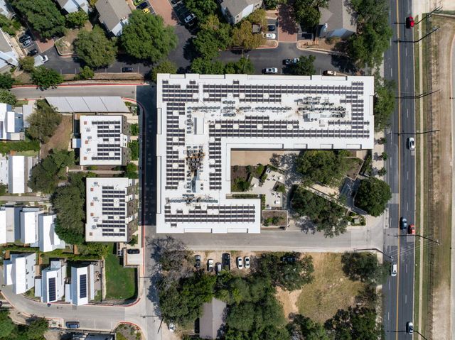 900 S 1st ST 320, Austin, TX 78704