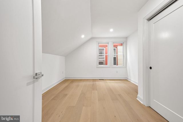 240 W EARLHAM TER, Philadelphia, PA 19144