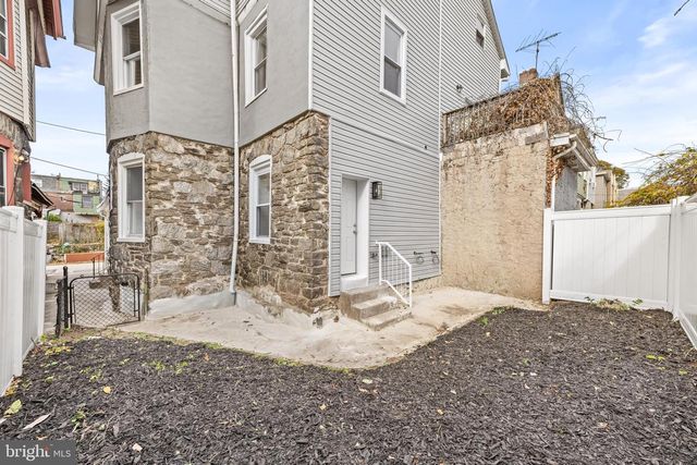 240 W EARLHAM TER, Philadelphia, PA 19144
