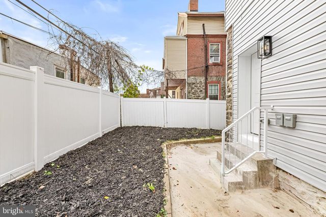 240 W EARLHAM TER, Philadelphia, PA 19144