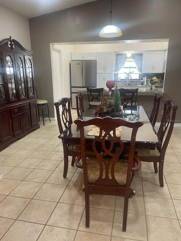 1202 YVONNE STREET, Apopka, FL 32712