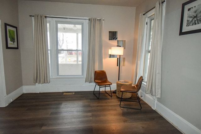 914 W Olive Street, Bloomington, IL 61701