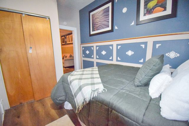 914 W Olive Street, Bloomington, IL 61701